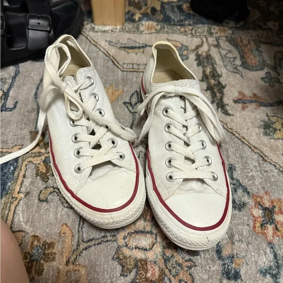 Converse | Shoes | Converse White Sneakers With Red Accents  display picture 1